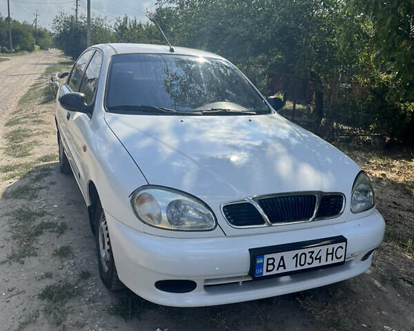 Білий ЗАЗ Sens, об'ємом двигуна 1.3 л та пробігом 53 тис. км за 2150 $, фото 1 на Automoto.ua