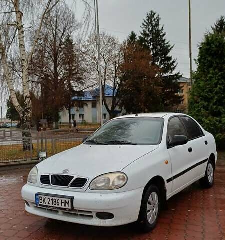 Белый ЗАЗ Сенс, объемом двигателя 1.3 л и пробегом 250 тыс. км за 1700 $, фото 1 на Automoto.ua