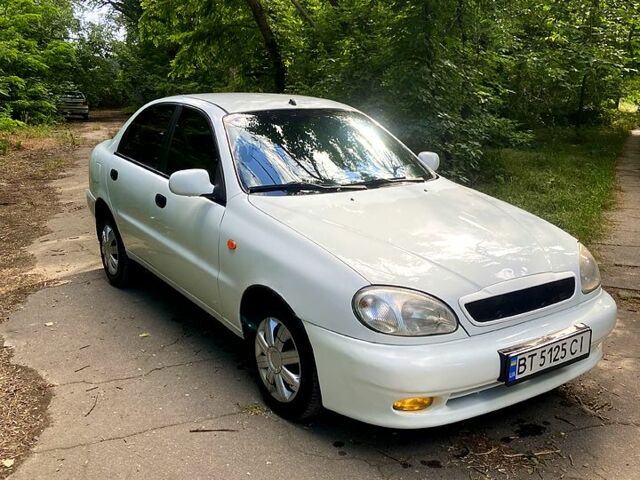 Білий ЗАЗ Sens, об'ємом двигуна 1.3 л та пробігом 175 тис. км за 1800 $, фото 1 на Automoto.ua