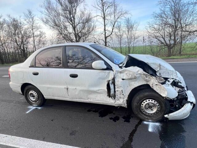 Белый ЗАЗ Сенс, объемом двигателя 1.3 л и пробегом 100 тыс. км за 1420 $, фото 1 на Automoto.ua