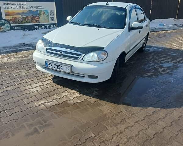 Белый ЗАЗ Сенс, объемом двигателя 1.3 л и пробегом 190 тыс. км за 2200 $, фото 1 на Automoto.ua