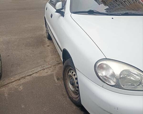 Белый ЗАЗ Сенс, объемом двигателя 1.3 л и пробегом 100 тыс. км за 3000 $, фото 1 на Automoto.ua