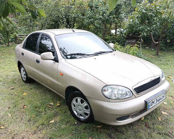 Бежевий ЗАЗ Sens, об'ємом двигуна 1.3 л та пробігом 106 тис. км за 2600 $, фото 1 на Automoto.ua
