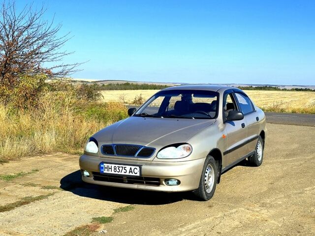 Бежевий ЗАЗ Sens, об'ємом двигуна 1.3 л та пробігом 200 тис. км за 2200 $, фото 1 на Automoto.ua