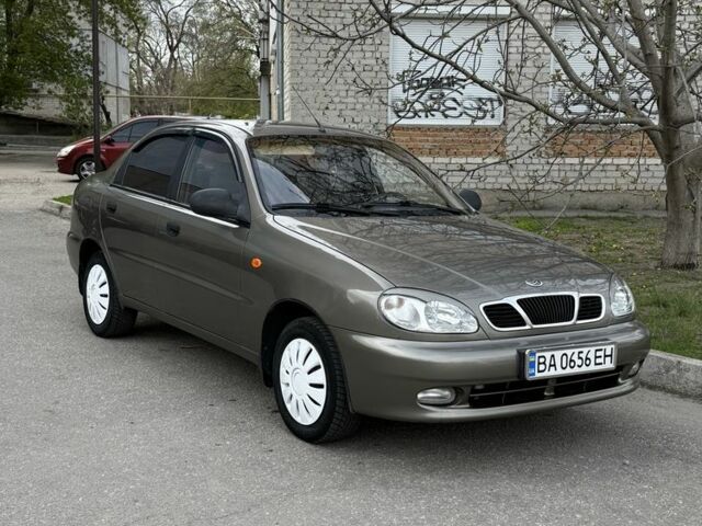 Коричневый ЗАЗ Сенс, объемом двигателя 1.3 л и пробегом 156 тыс. км за 2500 $, фото 1 на Automoto.ua
