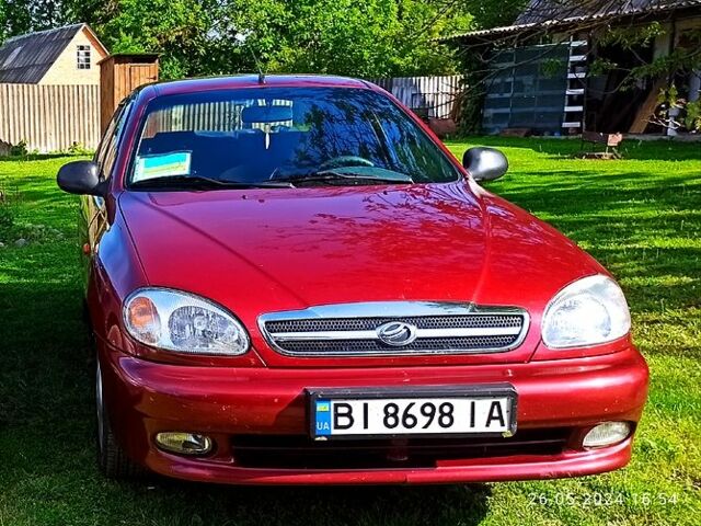 Червоний ЗАЗ Sens, об'ємом двигуна 1.3 л та пробігом 180 тис. км за 2700 $, фото 1 на Automoto.ua