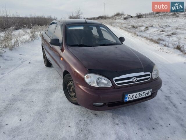 Червоний ЗАЗ Sens, об'ємом двигуна 1.3 л та пробігом 300 тис. км за 2600 $, фото 1 на Automoto.ua
