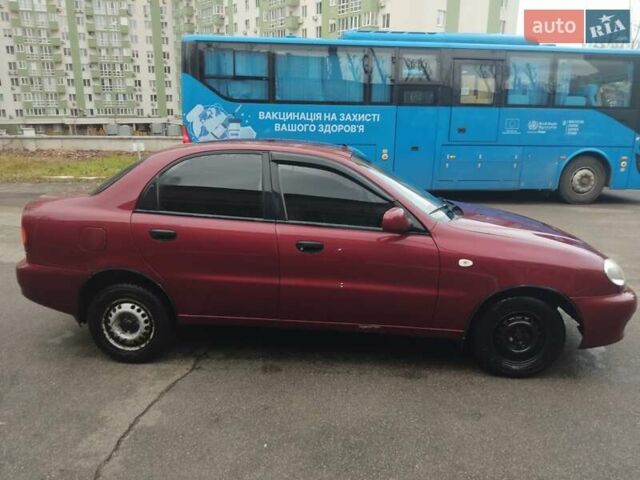 Красный ЗАЗ Сенс, объемом двигателя 1.3 л и пробегом 150 тыс. км за 2716 $, фото 1 на Automoto.ua