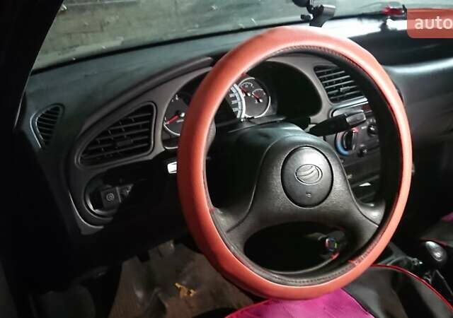 Красный ЗАЗ Сенс, объемом двигателя 1.3 л и пробегом 180 тыс. км за 2300 $, фото 1 на Automoto.ua