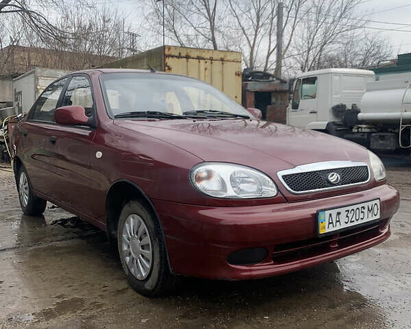 Червоний ЗАЗ Sens, об'ємом двигуна 1.3 л та пробігом 132 тис. км за 2600 $, фото 1 на Automoto.ua