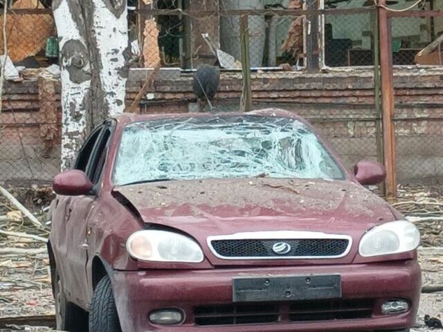 Красный ЗАЗ Сенс, объемом двигателя 1.3 л и пробегом 170 тыс. км за 500 $, фото 1 на Automoto.ua