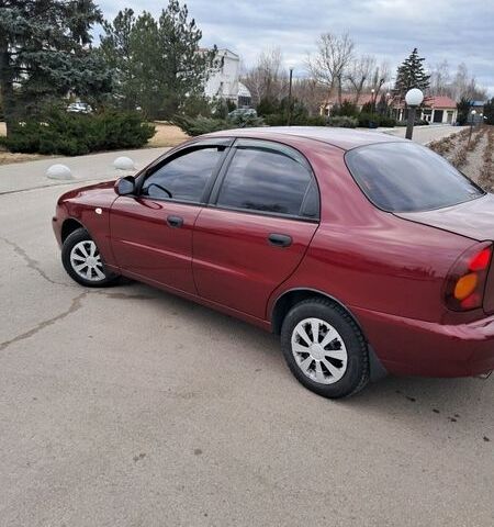 Красный ЗАЗ Сенс, объемом двигателя 1.3 л и пробегом 44 тыс. км за 3700 $, фото 1 на Automoto.ua