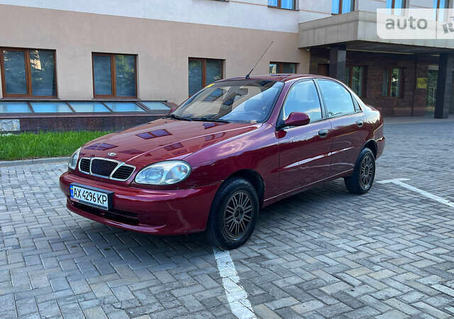 Червоний ЗАЗ Sens, об'ємом двигуна 1.3 л та пробігом 150 тис. км за 2950 $, фото 1 на Automoto.ua