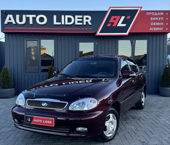 Красный ЗАЗ Сенс, объемом двигателя 1.3 л и пробегом 31 тыс. км за 3600 $, фото 1 на Automoto.ua