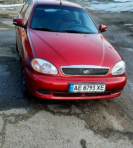 Красный ЗАЗ Сенс, объемом двигателя 1.3 л и пробегом 67 тыс. км за 3300 $, фото 1 на Automoto.ua