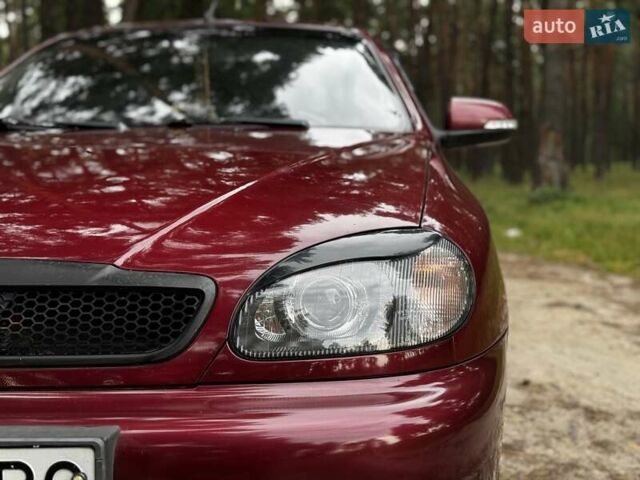 Червоний ЗАЗ Sens, об'ємом двигуна 1.3 л та пробігом 85 тис. км за 3950 $, фото 1 на Automoto.ua