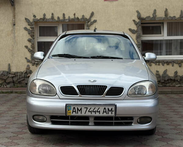 Сірий ЗАЗ Sens, об'ємом двигуна 1.3 л та пробігом 197 тис. км за 2100 $, фото 1 на Automoto.ua