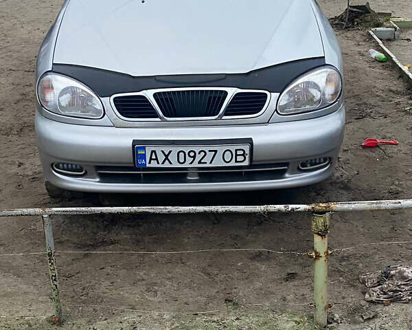 Сірий ЗАЗ Sens, об'ємом двигуна 1.3 л та пробігом 267 тис. км за 2000 $, фото 1 на Automoto.ua