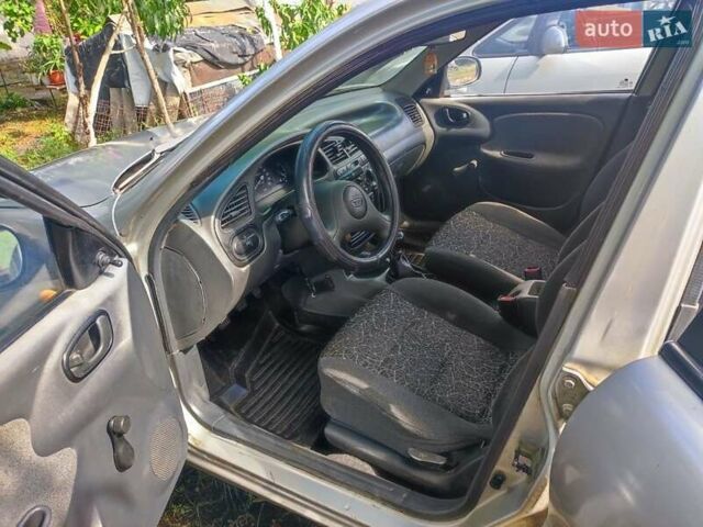 Сірий ЗАЗ Sens, об'ємом двигуна 1.4 л та пробігом 201 тис. км за 1900 $, фото 1 на Automoto.ua