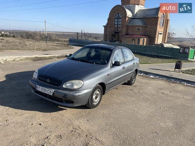 Сірий ЗАЗ Sens, об'ємом двигуна 1.3 л та пробігом 220 тис. км за 1950 $, фото 1 на Automoto.ua