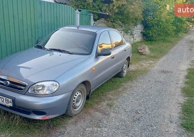Сірий ЗАЗ Sens, об'ємом двигуна 1.3 л та пробігом 35 тис. км за 3200 $, фото 1 на Automoto.ua