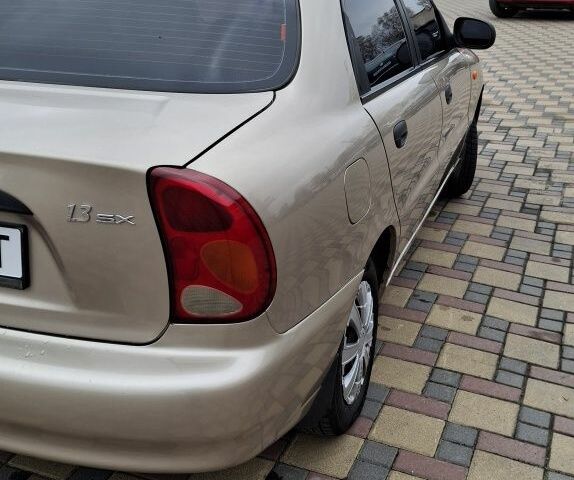 Сірий ЗАЗ Sens, об'ємом двигуна 0 л та пробігом 123 тис. км за 2500 $, фото 1 на Automoto.ua