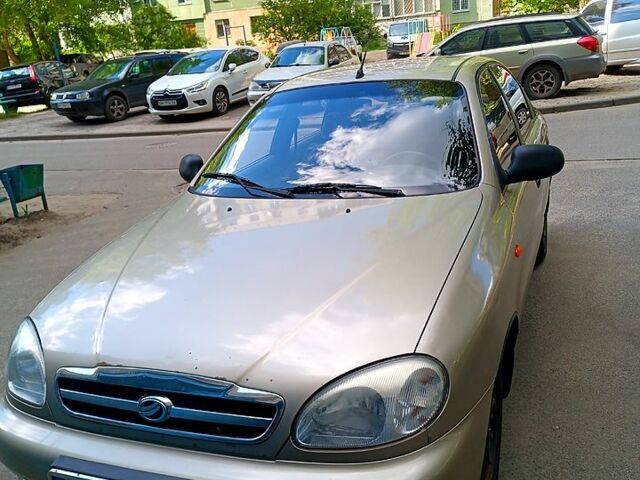 Сірий ЗАЗ Sens, об'ємом двигуна 1.3 л та пробігом 221 тис. км за 2000 $, фото 1 на Automoto.ua