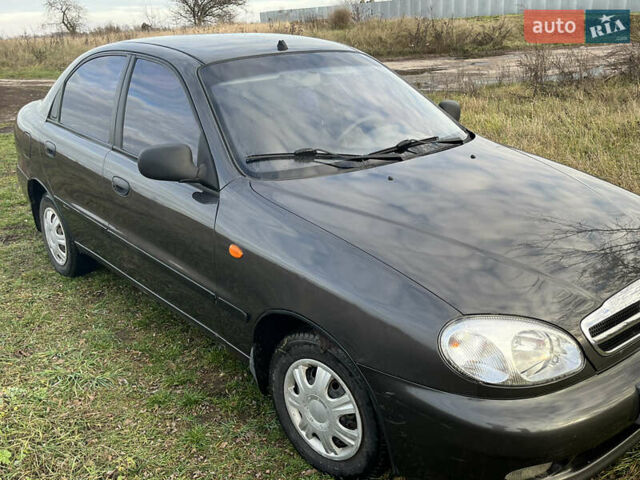 Сірий ЗАЗ Sens, об'ємом двигуна 1.3 л та пробігом 215 тис. км за 2300 $, фото 1 на Automoto.ua