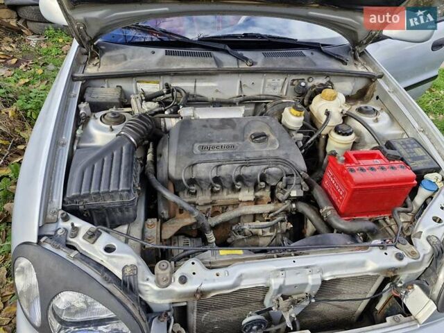 Серый ЗАЗ Сенс, объемом двигателя 1.3 л и пробегом 95 тыс. км за 3000 $, фото 1 на Automoto.ua