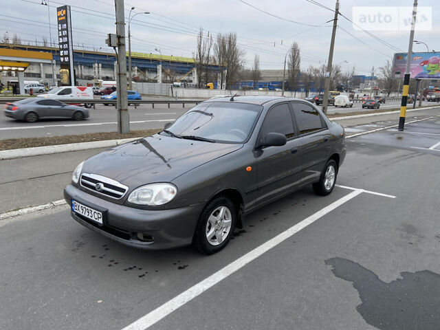 Сірий ЗАЗ Sens, об'ємом двигуна 1.3 л та пробігом 170 тис. км за 2990 $, фото 1 на Automoto.ua