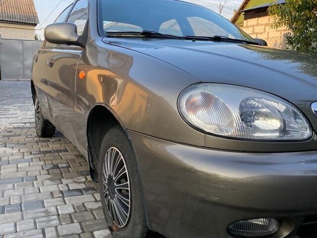 Сірий ЗАЗ Sens, об'ємом двигуна 1.3 л та пробігом 91 тис. км за 2000 $, фото 1 на Automoto.ua