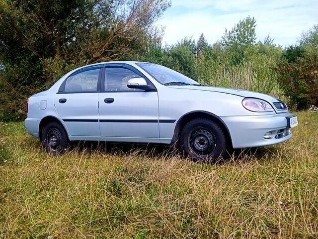 Сірий ЗАЗ Sens, об'ємом двигуна 1.3 л та пробігом 77 тис. км за 3500 $, фото 1 на Automoto.ua