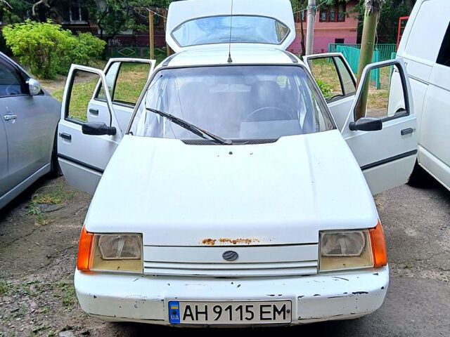 Белый ЗАЗ Славута, объемом двигателя 1.2 л и пробегом 140 тыс. км за 900 $, фото 1 на Automoto.ua