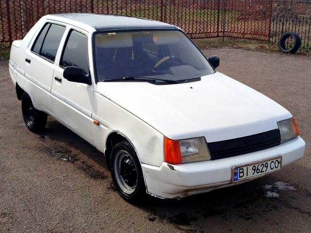 Белый ЗАЗ Славута, объемом двигателя 1.2 л и пробегом 221 тыс. км за 710 $, фото 1 на Automoto.ua