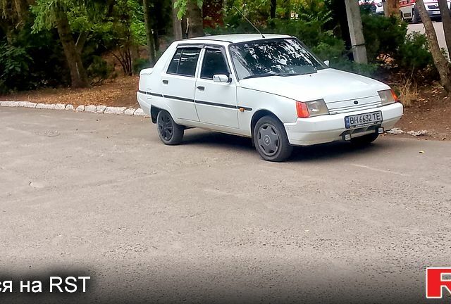 Белый ЗАЗ Славута, объемом двигателя 1.2 л и пробегом 45 тыс. км за 1100 $, фото 1 на Automoto.ua