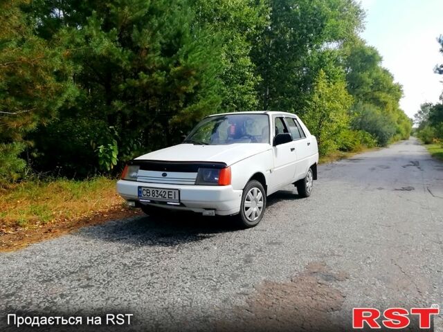 Белый ЗАЗ Славута, объемом двигателя 1.2 л и пробегом 80 тыс. км за 1100 $, фото 1 на Automoto.ua