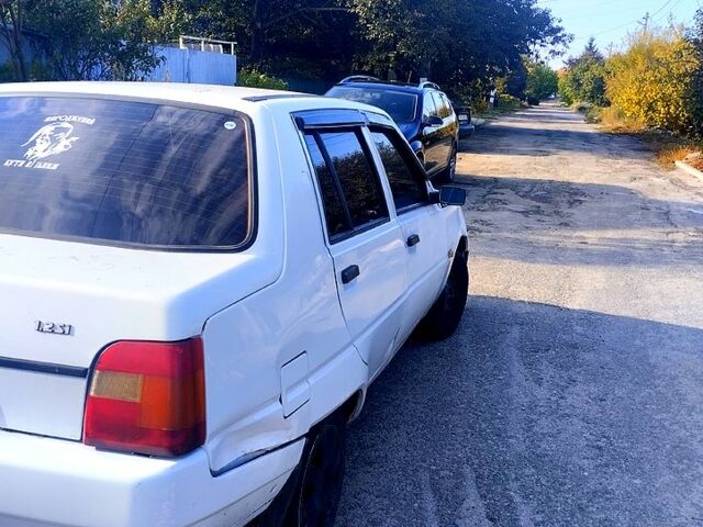 Белый ЗАЗ Славута, объемом двигателя 1.2 л и пробегом 70 тыс. км за 500 $, фото 1 на Automoto.ua