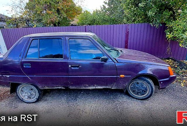 ЗАЗ Славута 2003 в Кропивницком (Кировограде) на Automoto.ua Фиолетовый ЗАЗ Славута, объемом двигателя 1.1 л и пробегом 200 тыс. км за 400 $, фото 1 на Automoto.ua