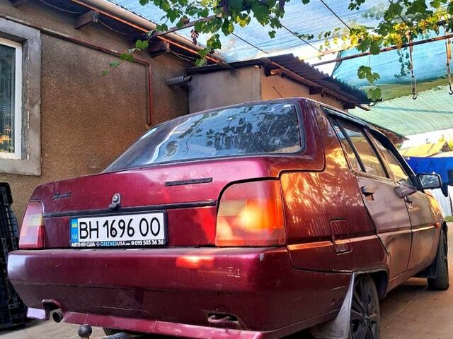 Красный ЗАЗ Славута, объемом двигателя 1.2 л и пробегом 75 тыс. км за 750 $, фото 1 на Automoto.ua