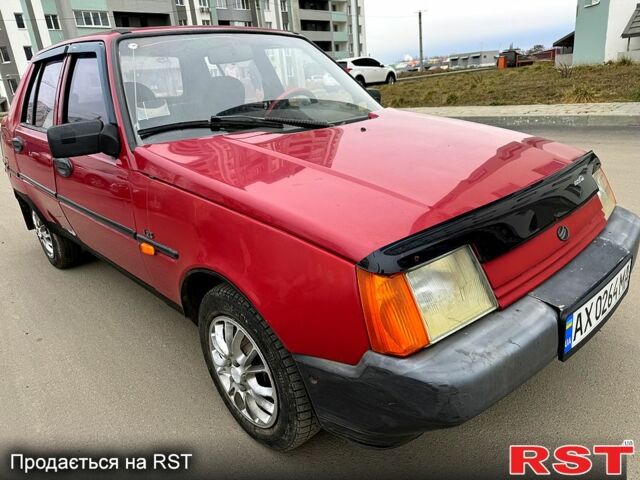 Красный ЗАЗ Славута, объемом двигателя 1.2 л и пробегом 120 тыс. км за 950 $, фото 1 на Automoto.ua