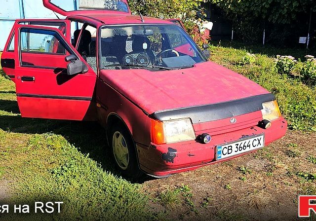 Червоний ЗАЗ Славута, об'ємом двигуна 1.3 л та пробігом 209 тис. км за 1100 $, фото 1 на Automoto.ua