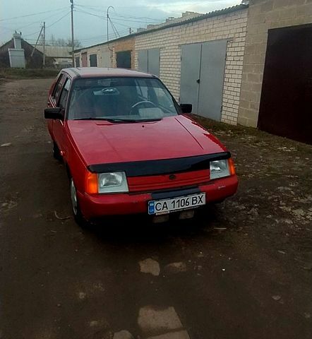 Красный ЗАЗ Славута, объемом двигателя 1.2 л и пробегом 345 тыс. км за 1200 $, фото 1 на Automoto.ua