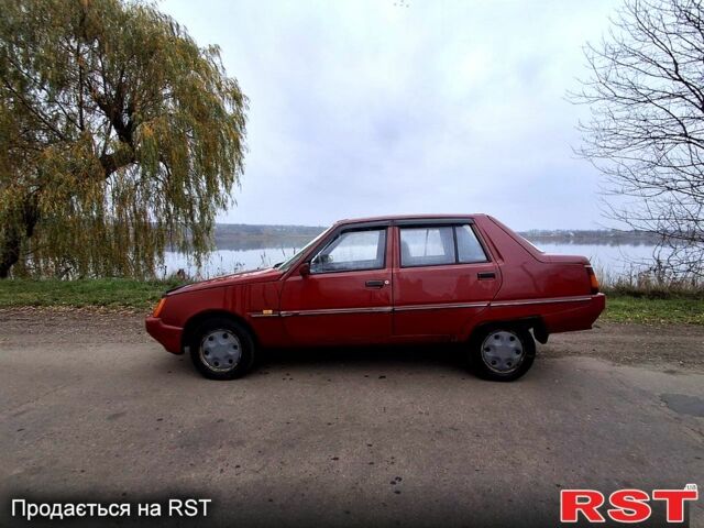 Красный ЗАЗ Славута, объемом двигателя 1.2 л и пробегом 65 тыс. км за 1050 $, фото 1 на Automoto.ua