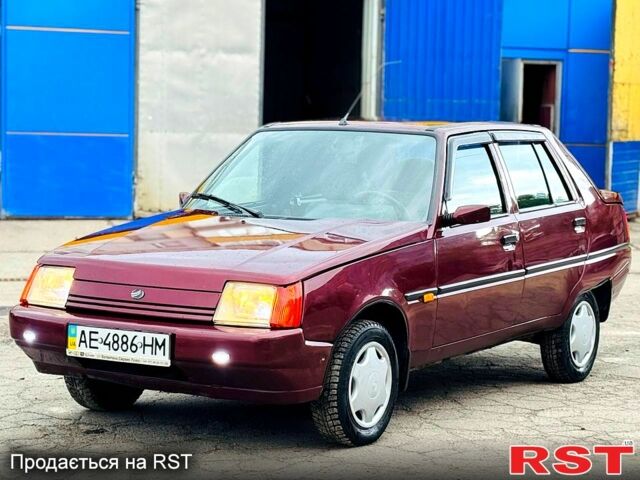 Красный ЗАЗ Славута, объемом двигателя 1.2 л и пробегом 39 тыс. км за 2150 $, фото 1 на Automoto.ua