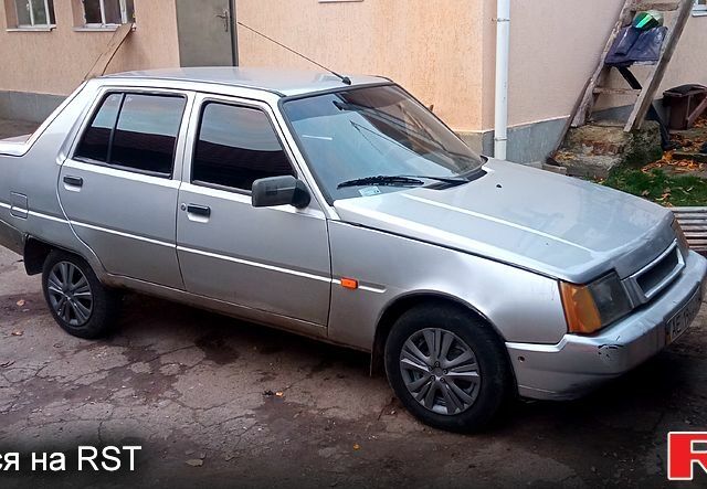 ЗАЗ Славута, объемом двигателя 1.2 л и пробегом 140 тыс. км за 1100 $, фото 1 на Automoto.ua