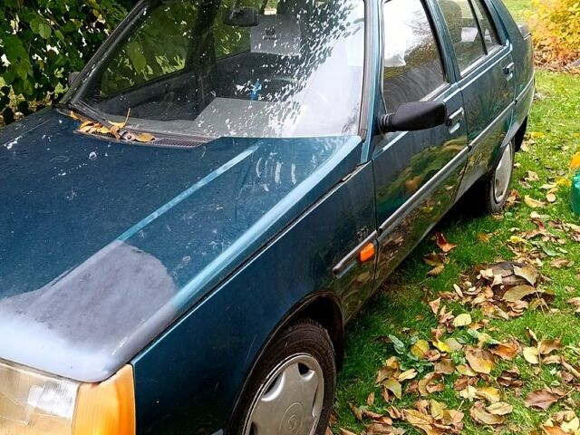 ЗАЗ Славута 2001 в Полтаве на Automoto.ua ЗАЗ Славута, объемом двигателя 1.2 л и пробегом 215 тыс. км за 1000 $, фото 1 на Automoto.ua