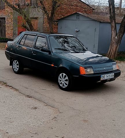 ЗАЗ Славута, объемом двигателя 12 л и пробегом 200 тыс. км за 999 $, фото 1 на Automoto.ua
