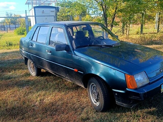 ЗАЗ Славута, объемом двигателя 1.2 л и пробегом 352 тыс. км за 600 $, фото 1 на Automoto.ua