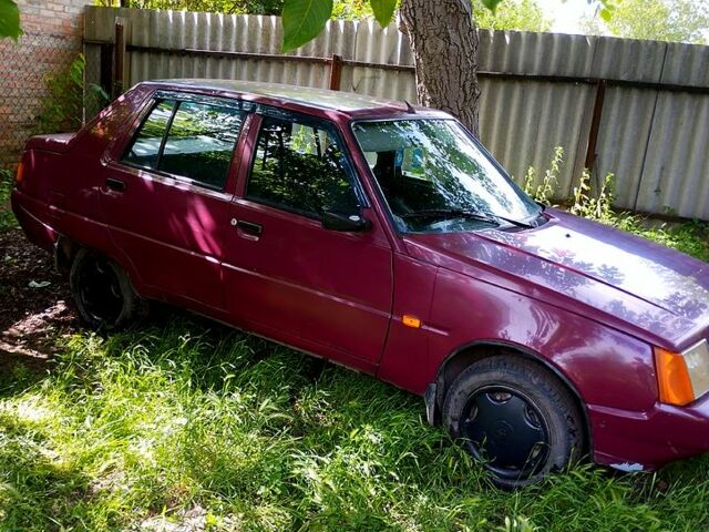 ЗАЗ Славута, объемом двигателя 1.2 л и пробегом 198 тыс. км за 1350 $, фото 1 на Automoto.ua