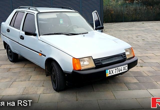 Серый ЗАЗ Славута, объемом двигателя 1.2 л и пробегом 84 тыс. км за 950 $, фото 1 на Automoto.ua